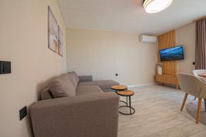 Marina and Panorama Deluxe Apartments