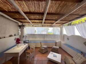 Il Nido di Malfa - in the square in Malfa - 3hvězdičkové hotely ve městě Malfa