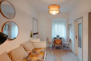 Zora Apartment Roiano