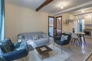 Central Terrace Apartment by Wonderful Italy