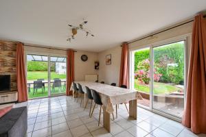 Maisons de vacances La Maison d-Herbignac - Grand Jardin : photos des chambres