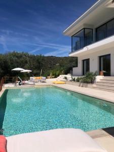 Villas Maredo - West Corsica Stunning view, Infinity pool : photos des chambres