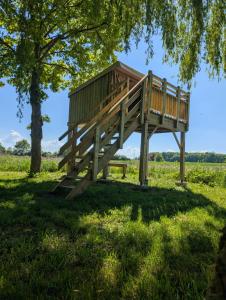 Campings Camping de Gracay : photos des chambres