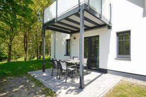 Rex Rugia FeWo15-1 mit Schwimmbad und Saunanutzung im AHOI-Erlebnisbad Sellin