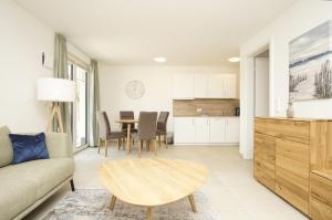 Rex Rugia FeWo15-4 mit Schwimmbad und Saunanutzung im AHOI-Erlebnisbad Sellin