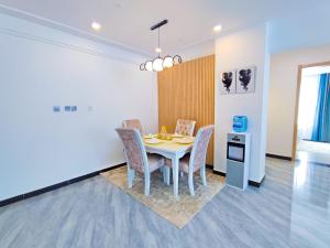 newly furnished two bedroom apartment with swimming pool, fully equipped gym, private parking space ,children playground and unbeatable scenic city views