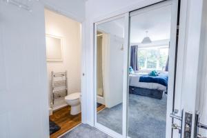 Central 3BR House - free parking - fast WI-FI