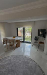 PEARL MANSİON-Cunda island , Large garden with sea views