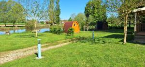 Campings Camping de Gracay : photos des chambres