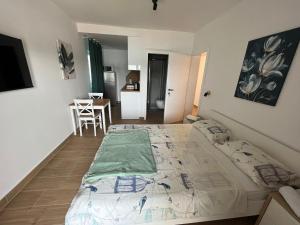 Nada Seaside Apartments Pirovac