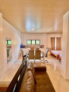 Cozy Family Studio - Ronaldos Inn Twinex Suite