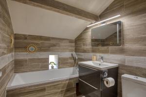 3 pièces, plein centre, monument historique, "Armure"