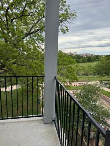 Leander Gem Near Austin