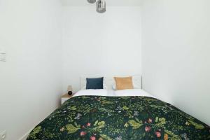 Jasny Apartament w Świnoujściu Blisko Portu by Noclegi Renters