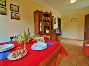 One-Bedroom Holiday Home