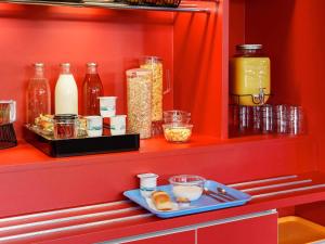 Hotels HotelF1 Perpignan Sud : photos des chambres