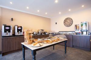 Hotels Hotel Brise de Mer - Piscine interieure & exterieure : photos des chambres