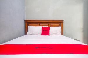 RedDoorz @ Jalan Kedawung