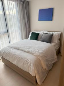 THE BASE Rise Resort Style 1 & 2 Bedrooms