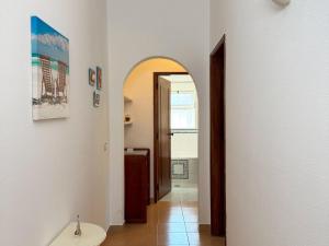 Rústico e tranquilo com piscina #1966