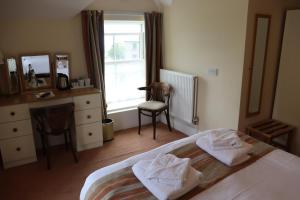 Lion Hotel & Studio Apartments