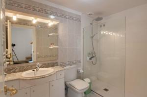 Poolbeach V by Aguilarent