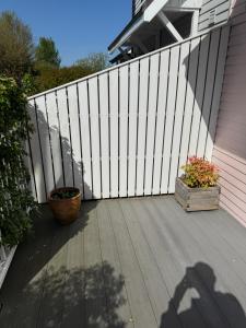 Waterside Lodge -New England Style House