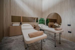 Christian Apartment in Odyssey Spa & Pool-parking