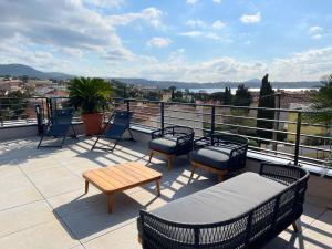 Villa neuve tout confort, Rooftop vue mer, plages et port à pieds