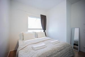 Cozy Aurora Chalet with Sauna By BookLapland