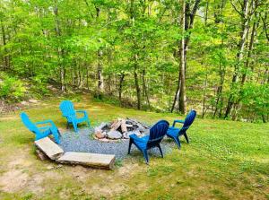 Smoky Mountain Cabin with HOTTUB