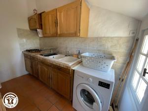 Séjour Authentique dans Bourrine Traditionnelle à Beauvoir-sur-Mer - FR-1-426-582
