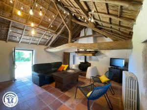 Maisons de vacances Sejour Authentique dans Bourrine Traditionnelle a Beauvoir-sur-Mer - FR-1-426-582 : photos des chambres