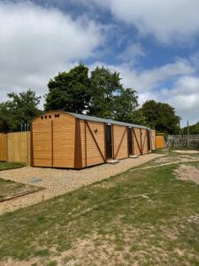 Hill Fruit Farm Glamping