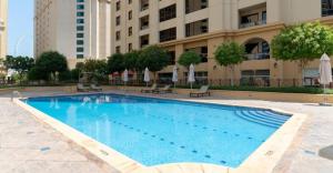Beachside 2BR Marina Views