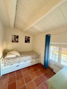 Appartements Coeur de Cassis - 200 m du port et plage - Parking prive : photos des chambres