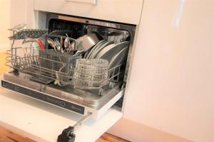 Self check-in spacious apartment in a quiet area