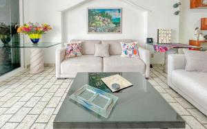 Playa Bonita unit Beso del Sol 101