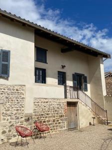 B&B / Chambres d'hotes Domaine Gilles Coperet- Artisan-Vigneron- chambres d'hotes Les Glycines - : photos des chambres