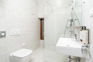 Al Porto Suites - NEW!