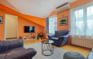 Awesome Apartment In Lovran With Wifi