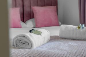 Modern Home Near To Airport Free Parking & WIFI