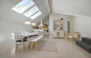 Stunning Home In Sjællands Odde