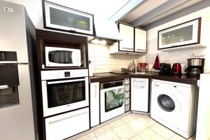 Maisons de vacances Le Hameau - Proche plage - Piscine - Parking : photos des chambres