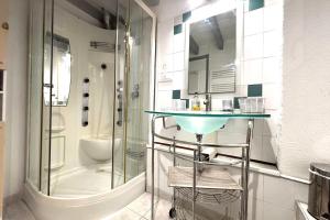 Maisons de vacances Le Hameau - Proche plage - Piscine - Parking : photos des chambres