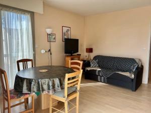 Appartements Appartement 3 pieces proche de la plage avec parking - FR-1-494-146 : photos des chambres