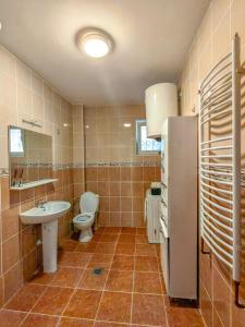 The rising sun-Stylish Sea View Apartment