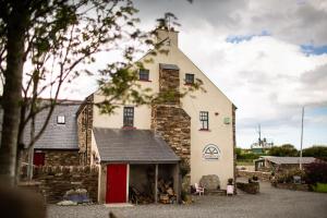 Corcreggan Mill B&B, Self-Catering & Glamping