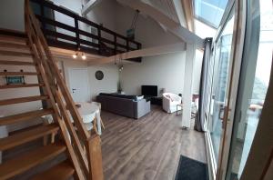 Modern renovated duplex with unique and calming view T33