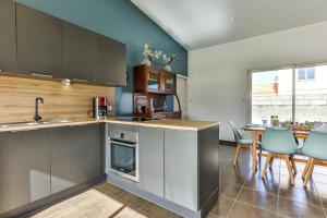 Maisons de vacances La Paree-Chaleureuse maison avec jardin : photos des chambres